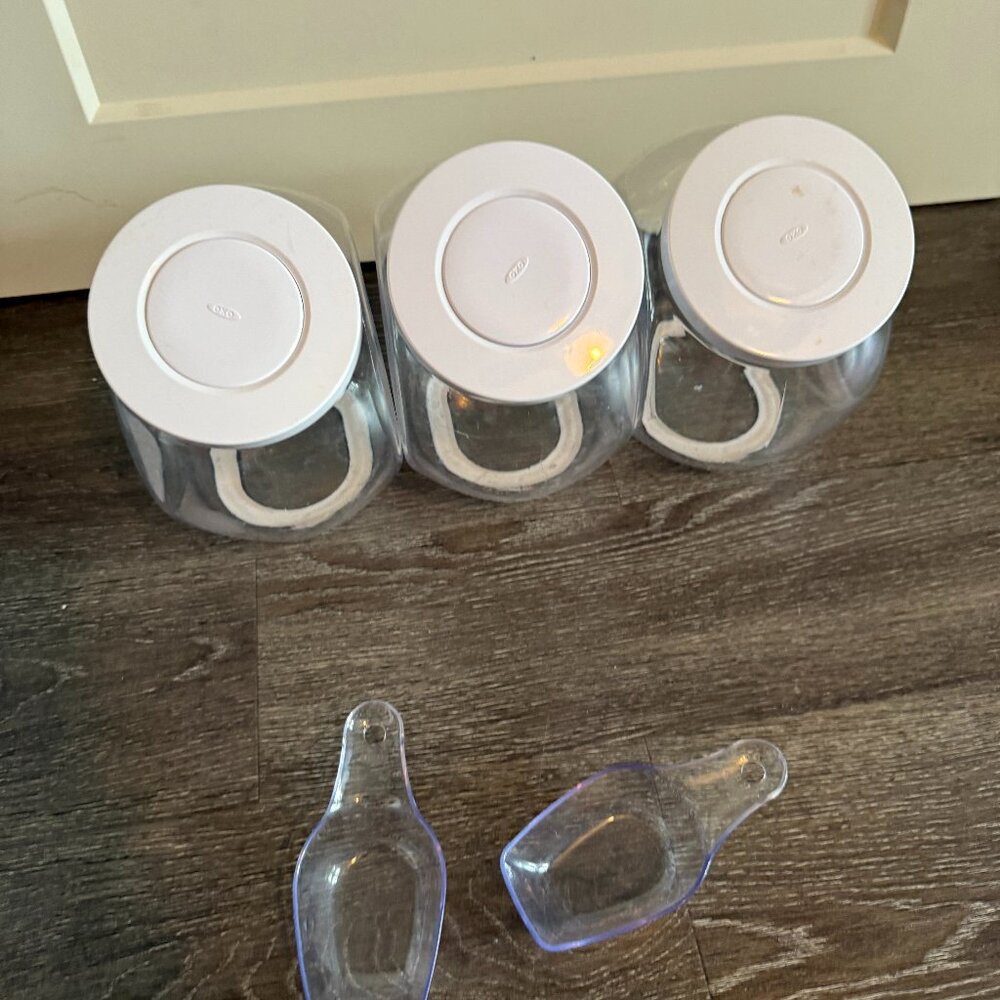 3 OXO Round Storage Containers with 2 scoops